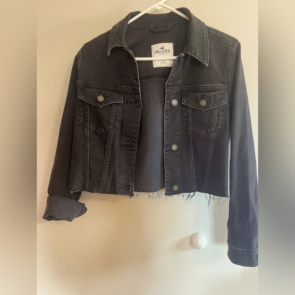 Brand new Hollister Jean jacket in a size small, lightweight material